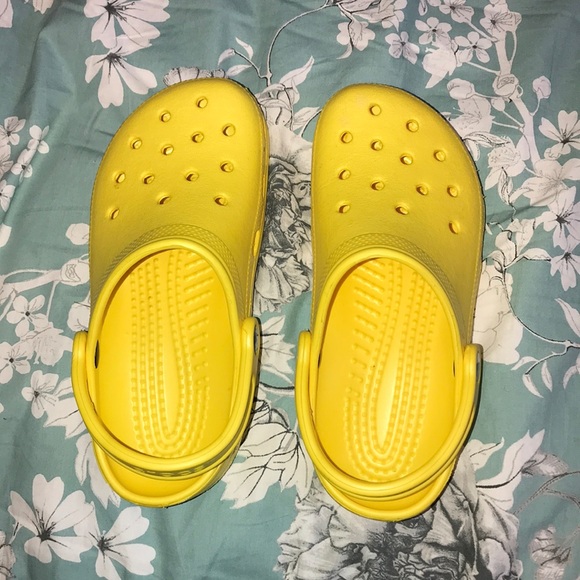 crocs poshmark